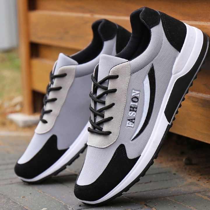 New men's sports shoes 