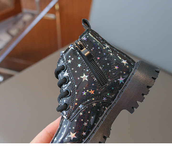 children's shoes 