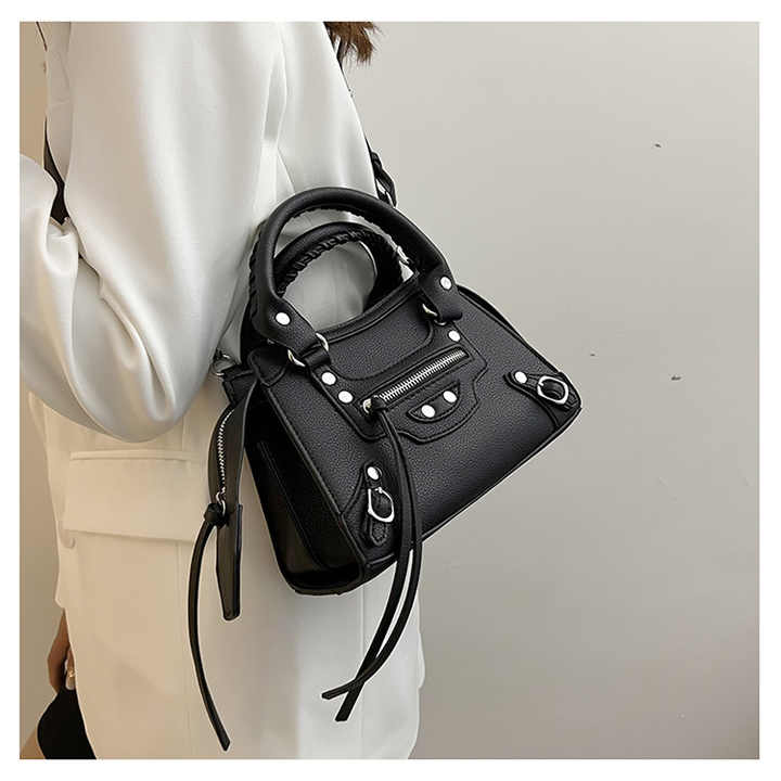 New ladies handbag 