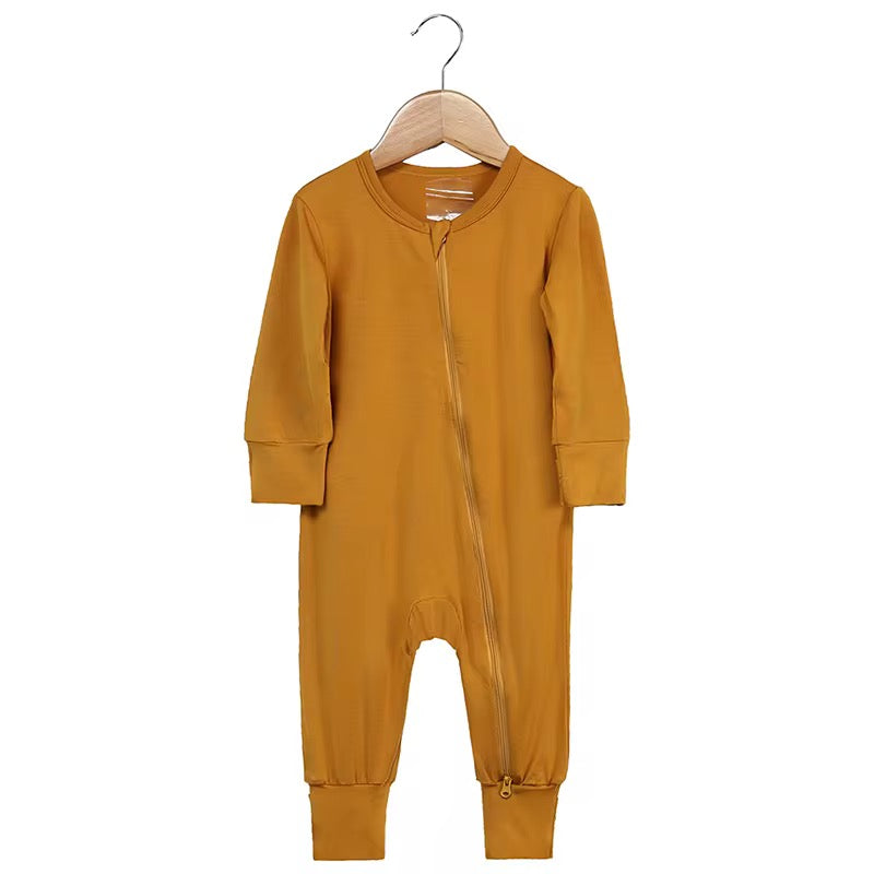 newborn baby clothes
