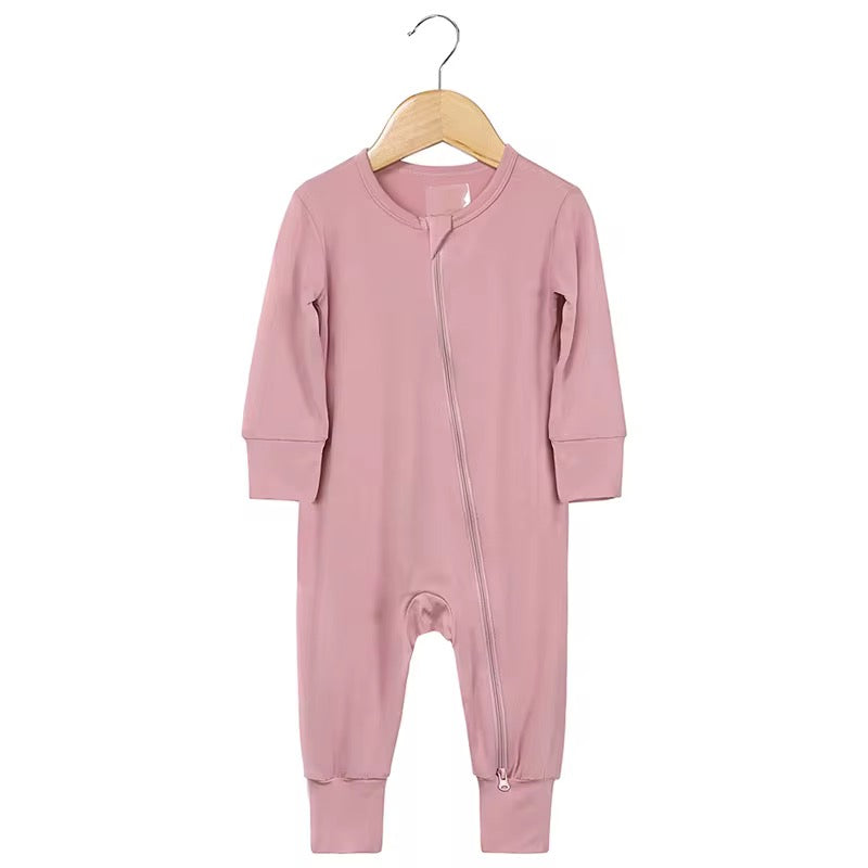 newborn baby clothes