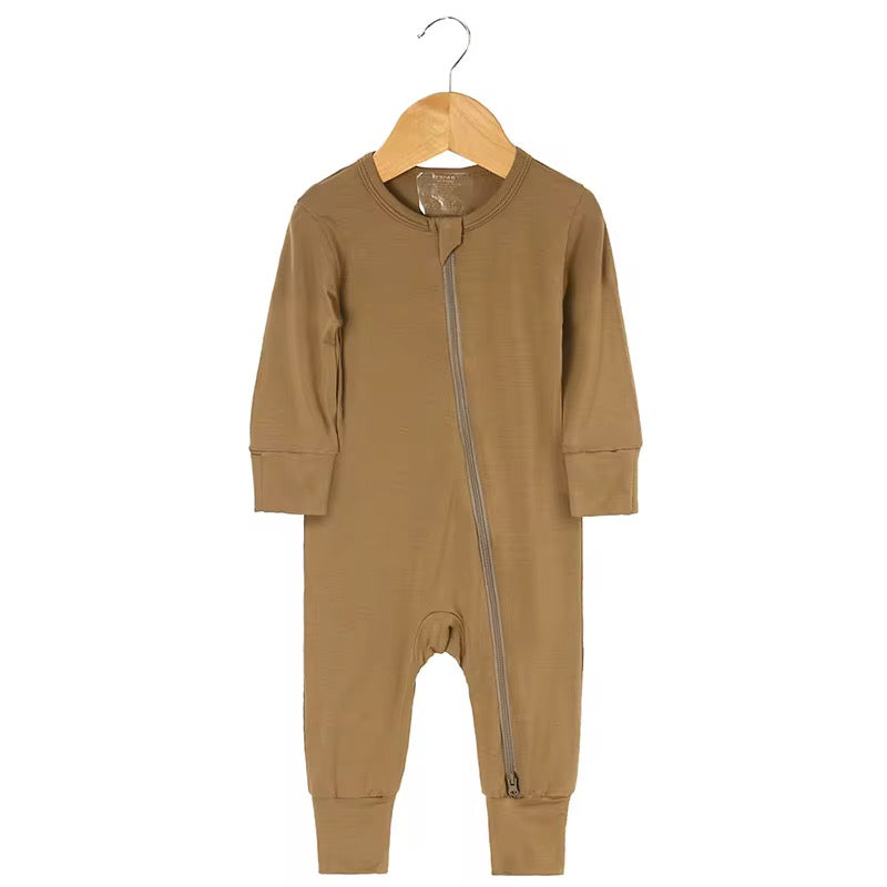 newborn baby clothes