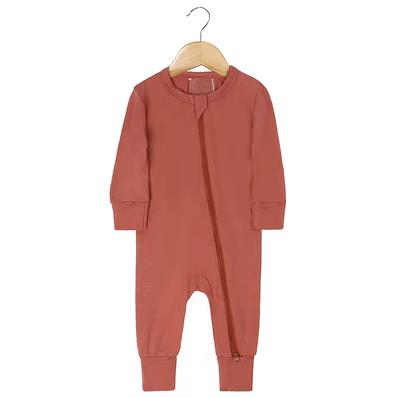 newborn baby clothes