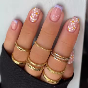 nails - fingernails 