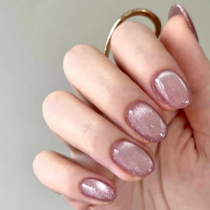 nails - fingernails 