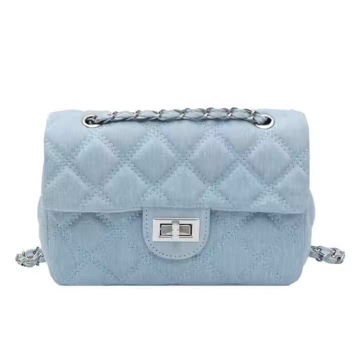 حقيبة يد نسائية أنيقة بتصميم مستطيل