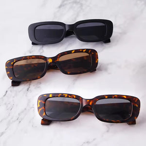 Women's sunglasses in multiple colors