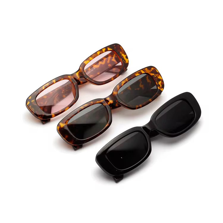 Women's sunglasses in multiple colors