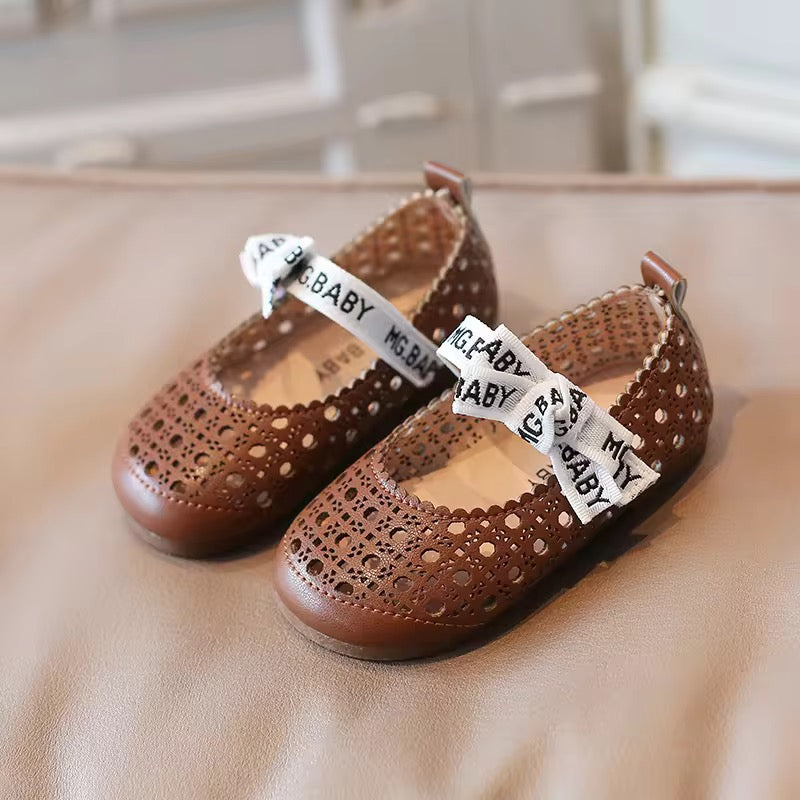 New Spring Girls Leather Princess Shoes Children's Sandals Outdoor Hollow Breathable Soft Bottom Summer Set