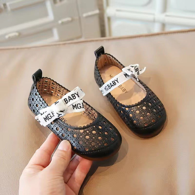 New Spring Girls Leather Princess Shoes Children's Sandals Outdoor Hollow Breathable Soft Bottom Summer Set