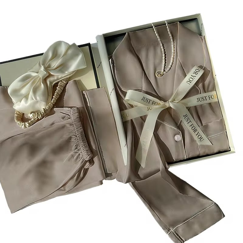 Women's long-sleeved pajamas 