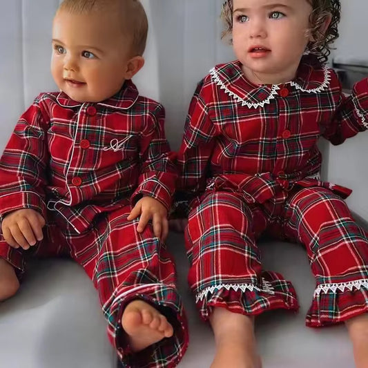Children's sleep suits 