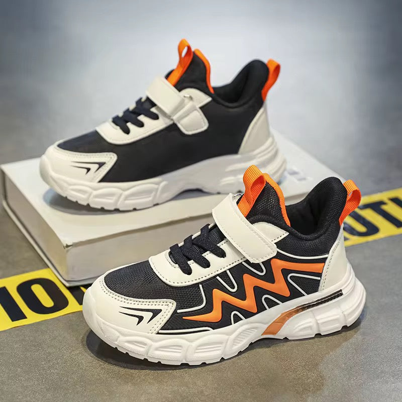 Sporty comfortable boys' sneakers