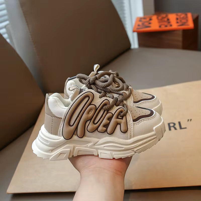 Girls' casual sneakers 