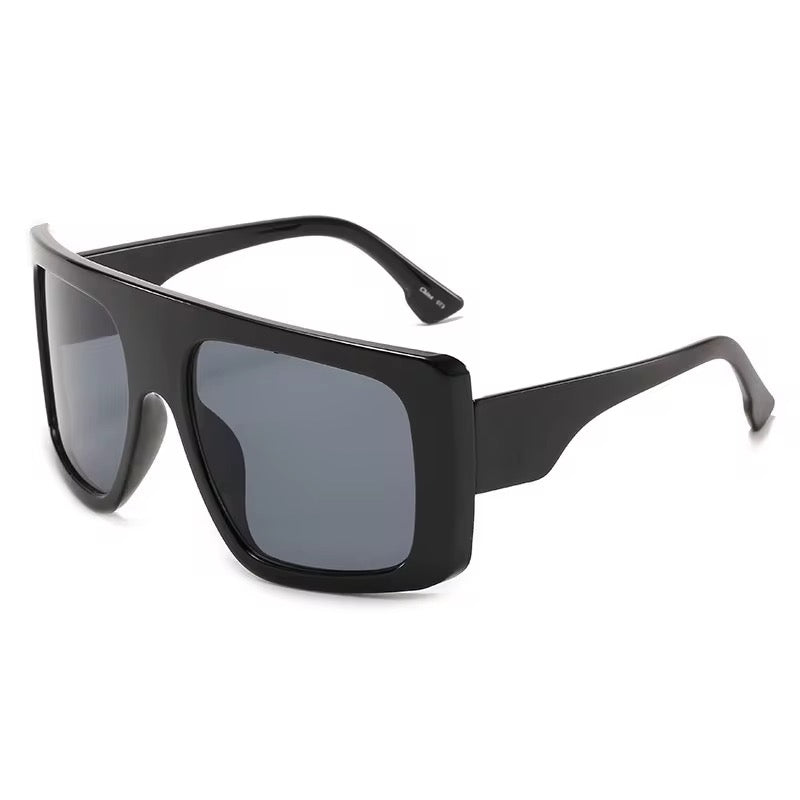 Fashionable ladies sunglasses