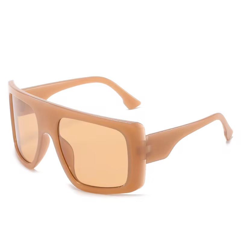 Fashionable ladies sunglasses