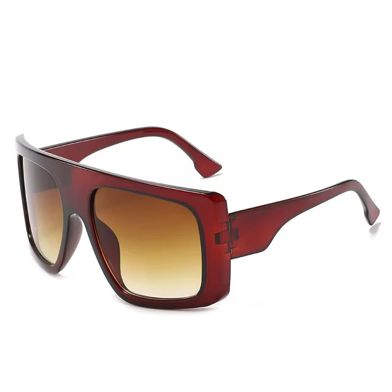 Fashionable ladies sunglasses