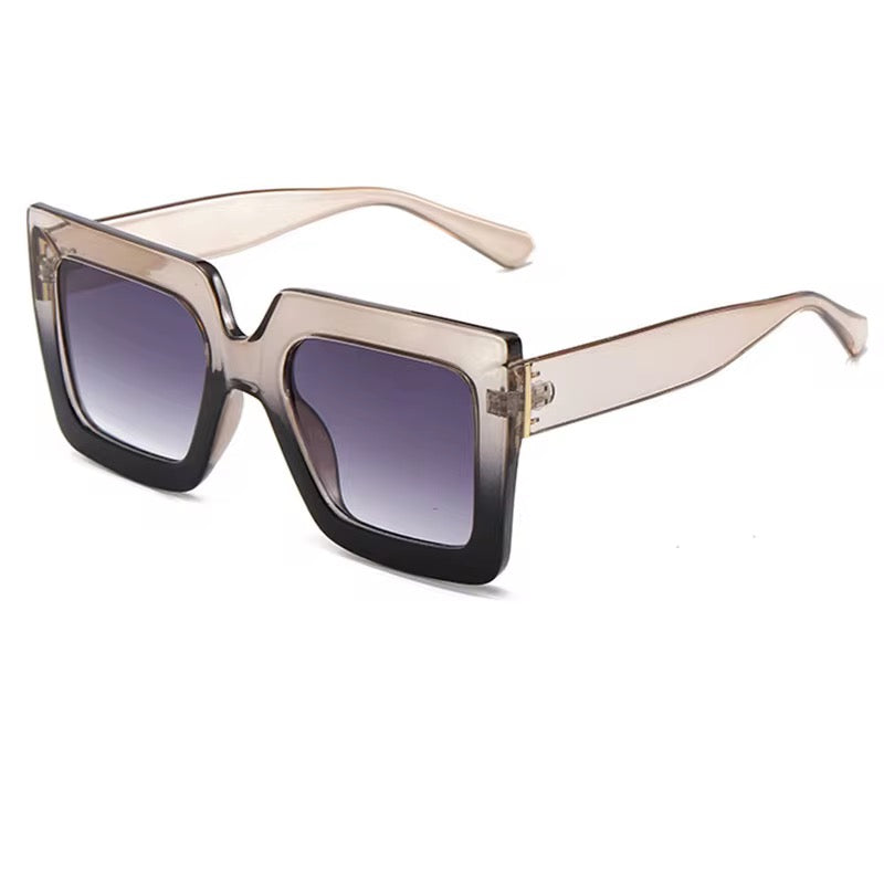 Women's sunglasses in multiple colors