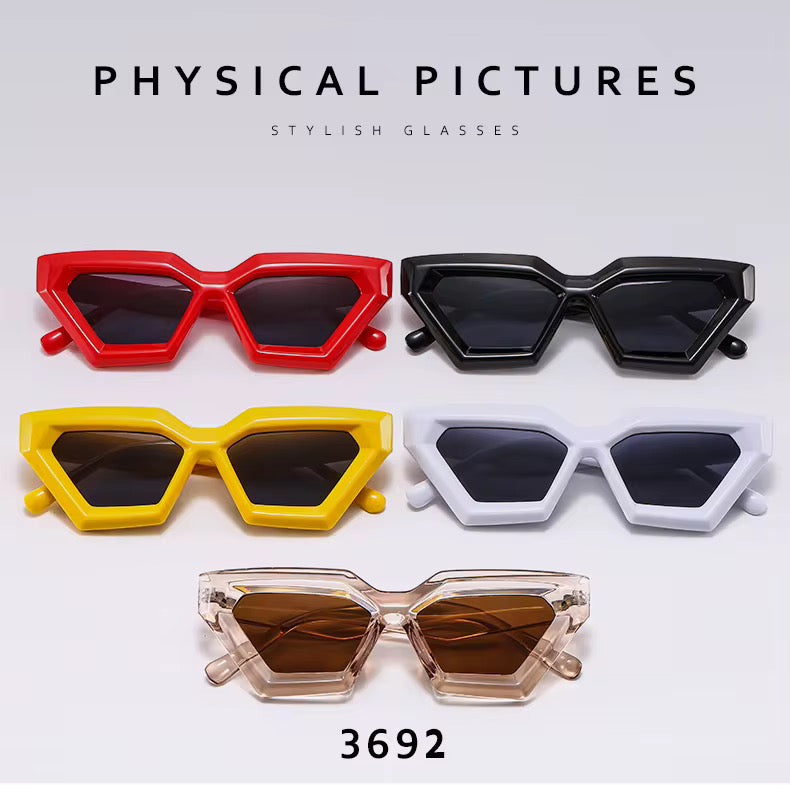 Fashionable women's sunglasses