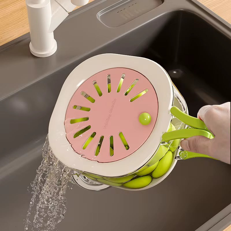 Effective kitchen strainer
