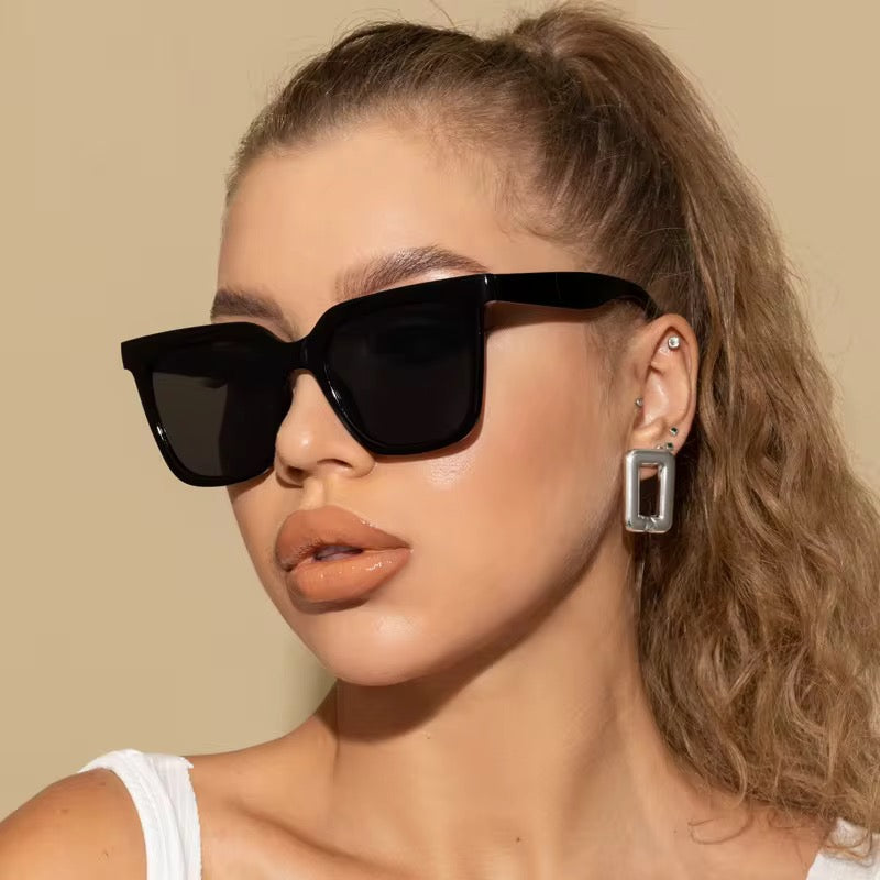Ladies and fashion sunglasses