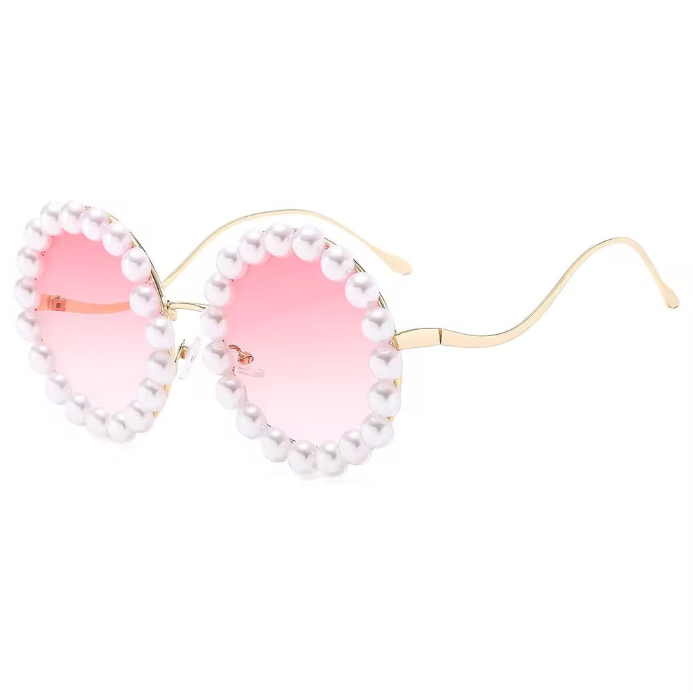 Oversized women's sunglasses