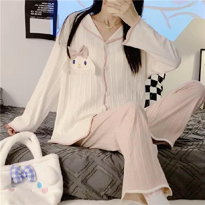 Women's long-sleeved pajamas