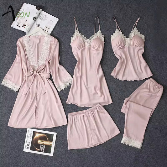 بدلات نوم نسائيه