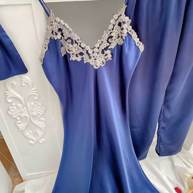 Women's sleepwear 