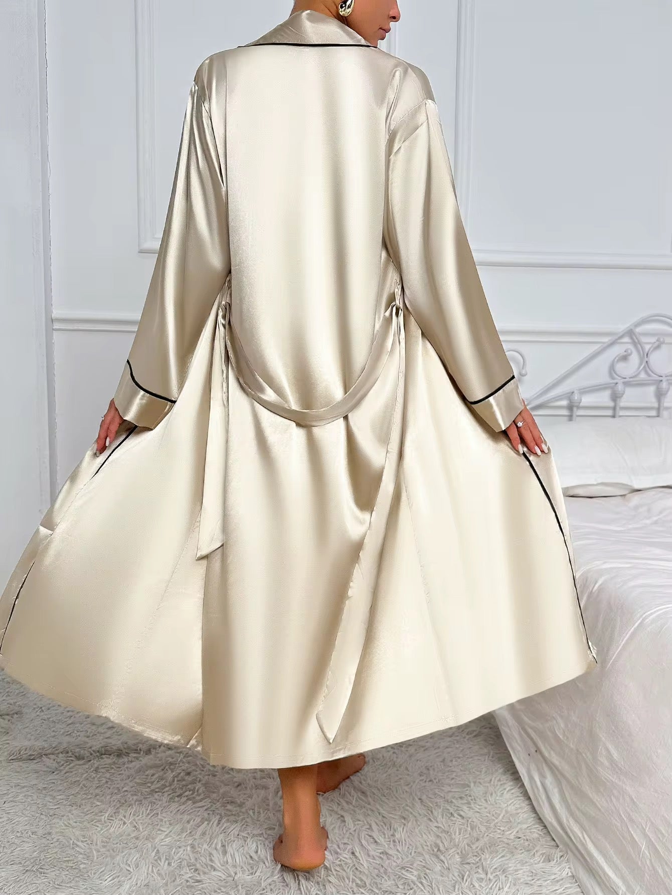Women's sleepwear