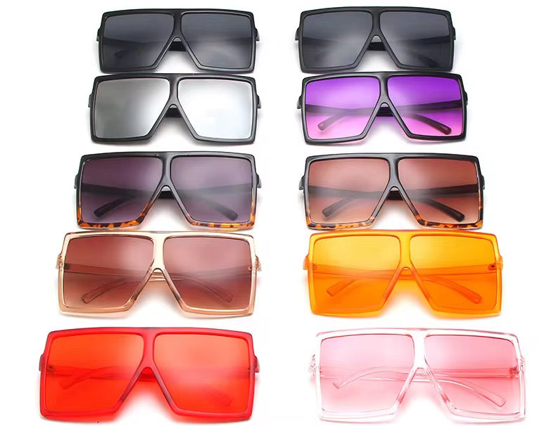 نظارات شمسية وحقائب يد جديدة -  Women's Sunglasses and Handbags with