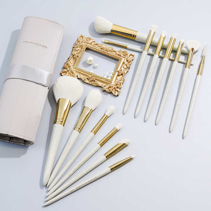 فرش مكياج نيون