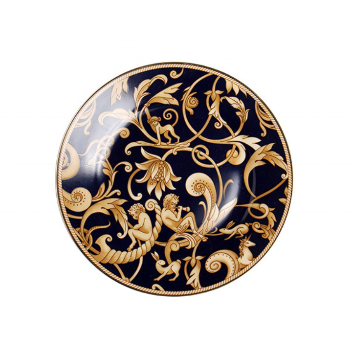Cooking utensils and plates 